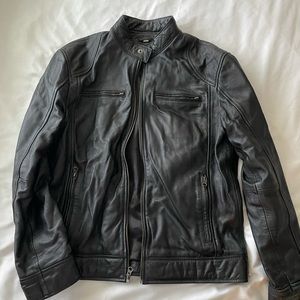 Men’s Medium Leather Jacket
